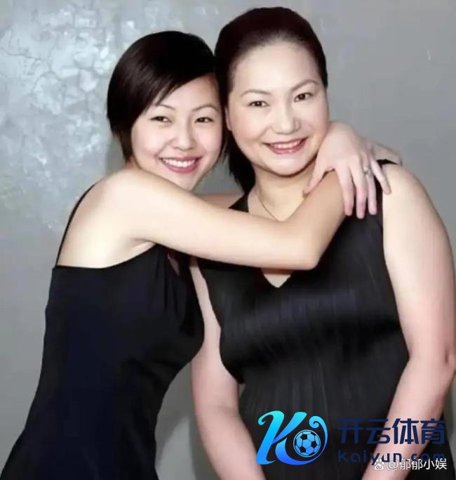 小S论说大S离世后的我方 自责与悼念交汇